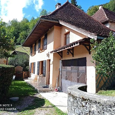 Вилла La Fraceline Saint-Pierre-d'Entremont  Экстерьер фото