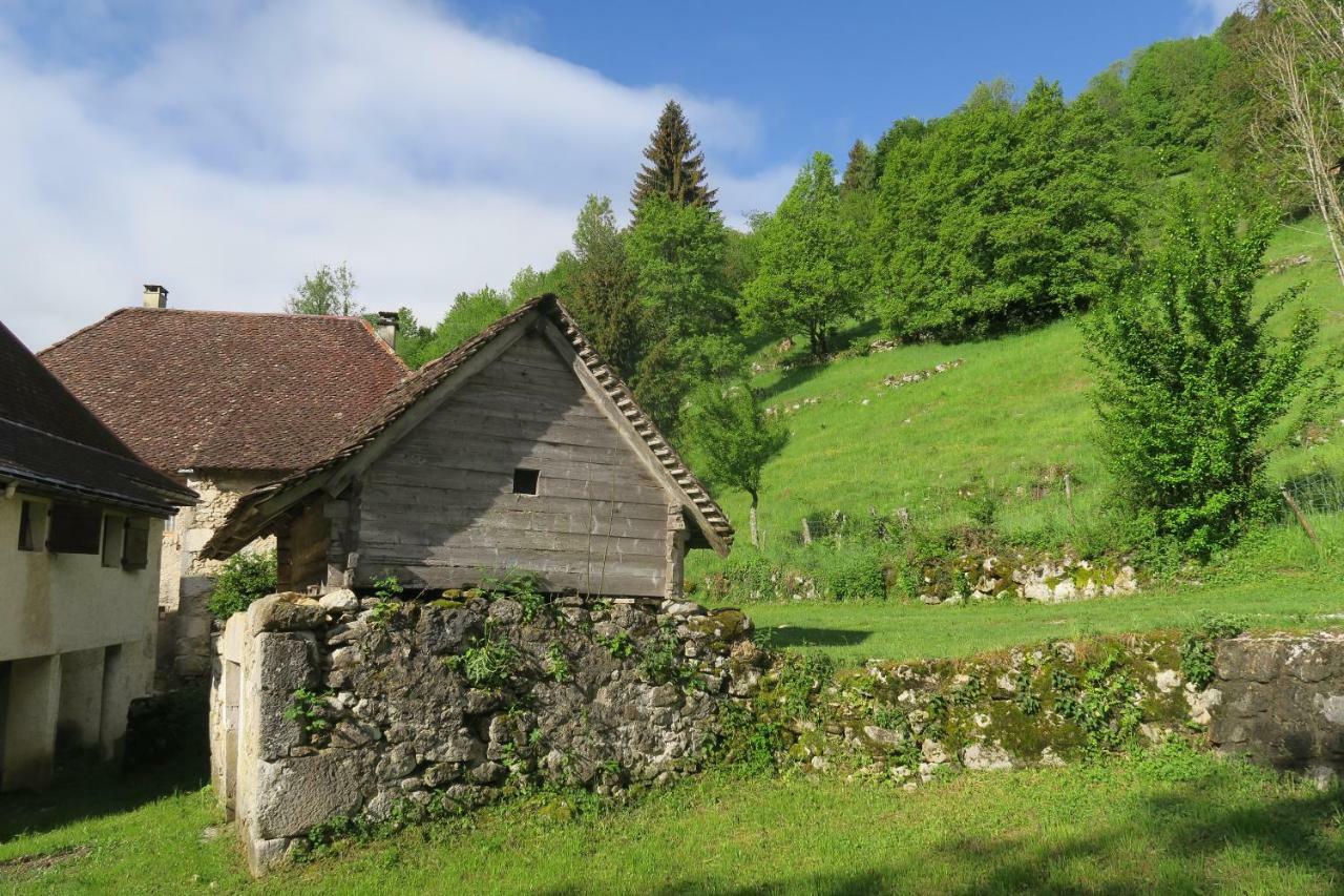 Вилла La Fraceline Saint-Pierre-d'Entremont  Экстерьер фото